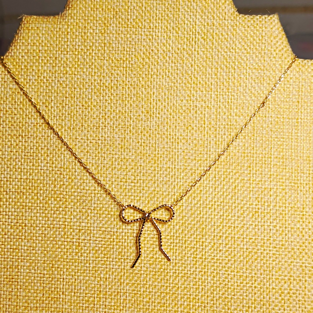 Park Lane Gold Tone Bow Charm Pendant Necklace Adjustable Cable Chain Lobster